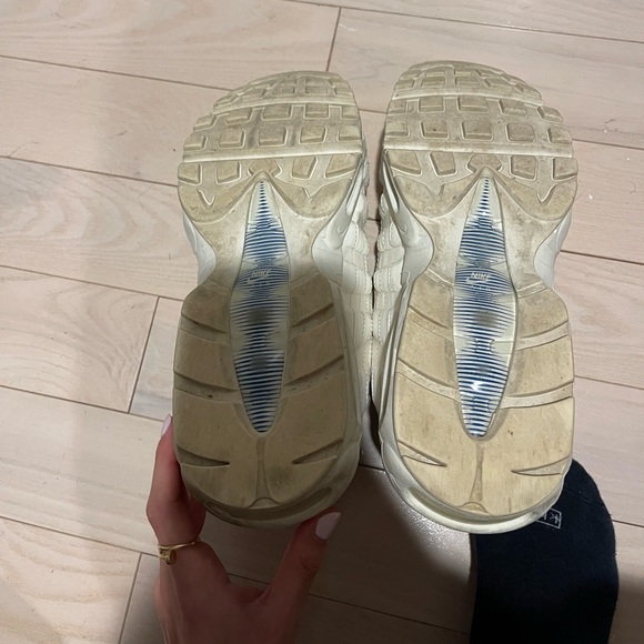 Beige/Off-White Air Max 95 - Picture 5 of 5